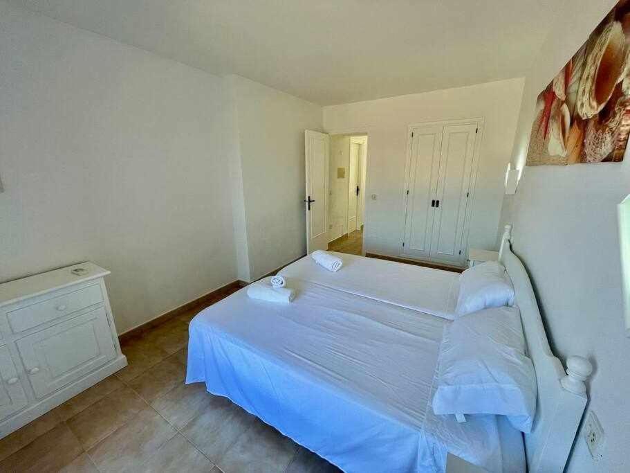 Pura Vida Apartamento Con Piscina Cala'N Blanes  Zewnętrze zdjęcie