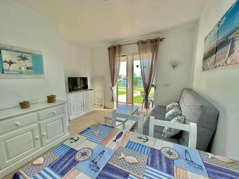 Pura Vida Apartamento Con Piscina Cala'N Blanes  Zewnętrze zdjęcie